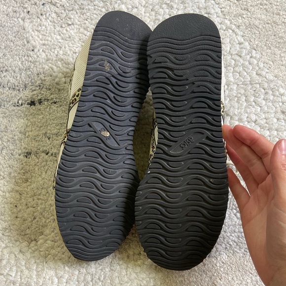 ASICS Tiger Runner Birch/Sand Sneakers - Picture 10 of 10